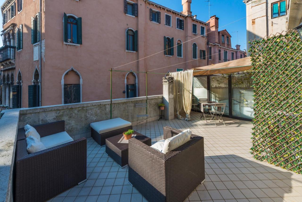 Tre Sestieri Terrace Canal View Venice Exterior photo